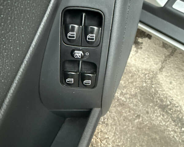 Серый Мерседес Ц-Класс, объемом двигателя 2.7 л и пробегом 208 тыс. км за 4750 $, фото 31 на Automoto.ua