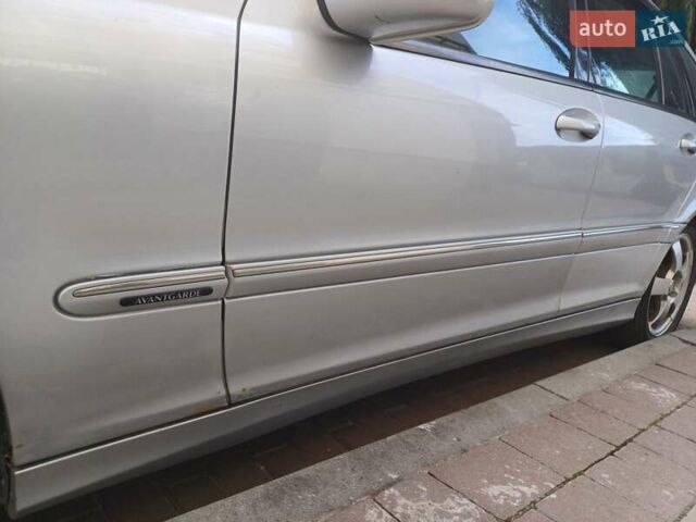 Сірий Мерседес Ц-Клас, об'ємом двигуна 2.69 л та пробігом 385 тис. км за 4300 $, фото 3 на Automoto.ua