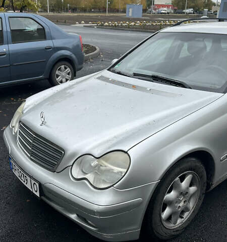 Серый Мерседес Ц-Класс, объемом двигателя 1.8 л и пробегом 260 тыс. км за 6500 $, фото 8 на Automoto.ua