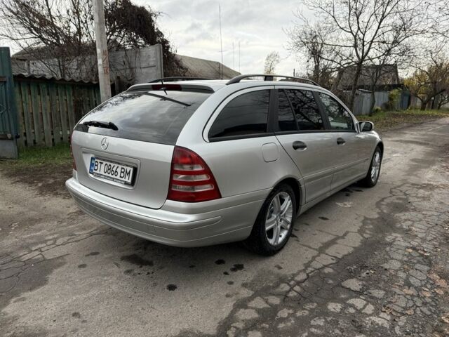 Серый Мерседес Ц-Класс, объемом двигателя 2.7 л и пробегом 220 тыс. км за 4750 $, фото 6 на Automoto.ua