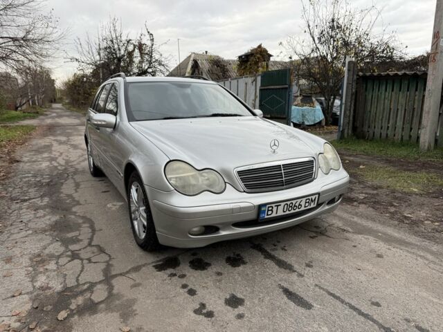 Серый Мерседес Ц-Класс, объемом двигателя 2.7 л и пробегом 220 тыс. км за 4750 $, фото 9 на Automoto.ua