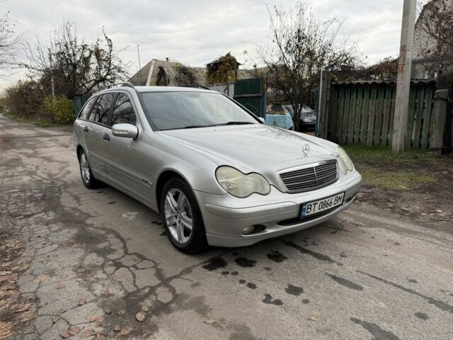 Серый Мерседес Ц-Класс, объемом двигателя 2.7 л и пробегом 220 тыс. км за 4750 $, фото 8 на Automoto.ua