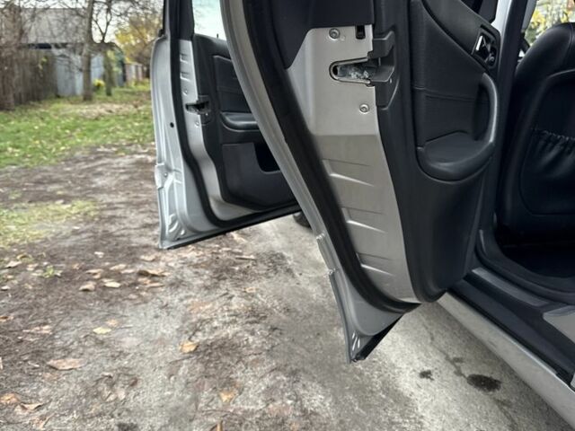 Серый Мерседес Ц-Класс, объемом двигателя 2.7 л и пробегом 220 тыс. км за 4750 $, фото 17 на Automoto.ua