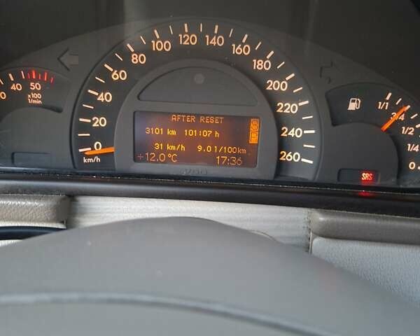 Сірий Мерседес Ц-Клас, об'ємом двигуна 2.2 л та пробігом 491 тис. км за 5900 $, фото 6 на Automoto.ua