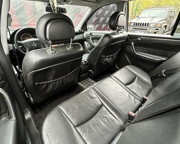 Серый Мерседес Ц-Класс, объемом двигателя 2.15 л и пробегом 353 тыс. км за 4900 $, фото 15 на Automoto.ua