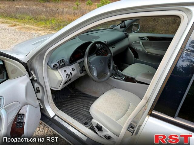 Сірий Мерседес Ц-Клас, об'ємом двигуна 1.8 л та пробігом 227 тис. км за 4950 $, фото 9 на Automoto.ua