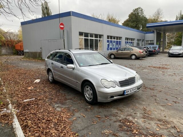 Сірий Мерседес Ц-Клас, об'ємом двигуна 1.8 л та пробігом 233 тис. км за 4600 $, фото 1 на Automoto.ua