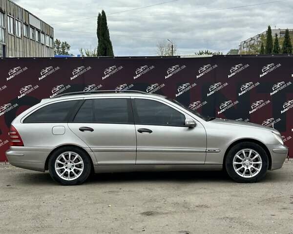 Мерседес Ц-Класс 2003 в Сумах на Automoto.ua Серый Мерседес Ц-Класс, объемом двигателя 2.15 л и пробегом 353 тыс. км за 5200 $, фото 5 на Automoto.ua