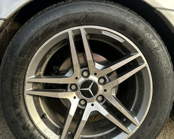 Серый Мерседес Ц-Класс, объемом двигателя 2.15 л и пробегом 387 тыс. км за 5500 $, фото 24 на Automoto.ua