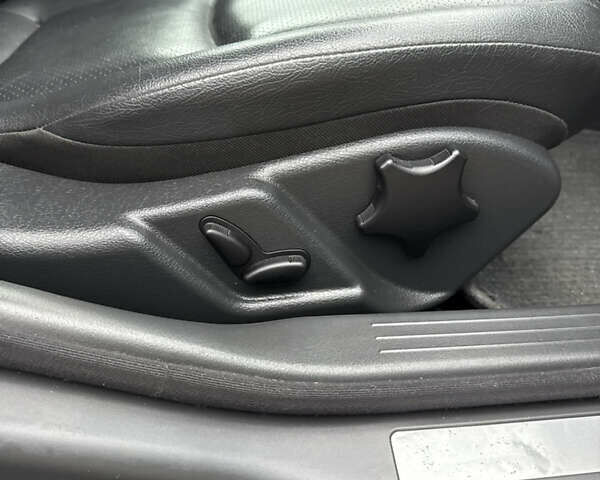 Серый Мерседес Ц-Класс, объемом двигателя 2.7 л и пробегом 208 тыс. км за 4750 $, фото 39 на Automoto.ua