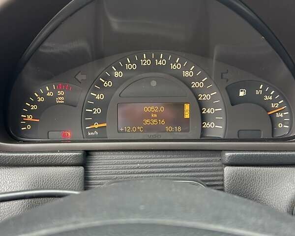 Мерседес Ц-Класс 2003 в Сумах на Automoto.ua Серый Мерседес Ц-Класс, объемом двигателя 2.15 л и пробегом 353 тыс. км за 5200 $, фото 22 на Automoto.ua