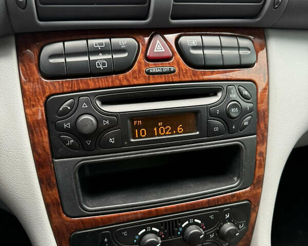 Сірий Мерседес Ц-Клас, об'ємом двигуна 1.8 л та пробігом 320 тис. км за 4700 $, фото 21 на Automoto.ua