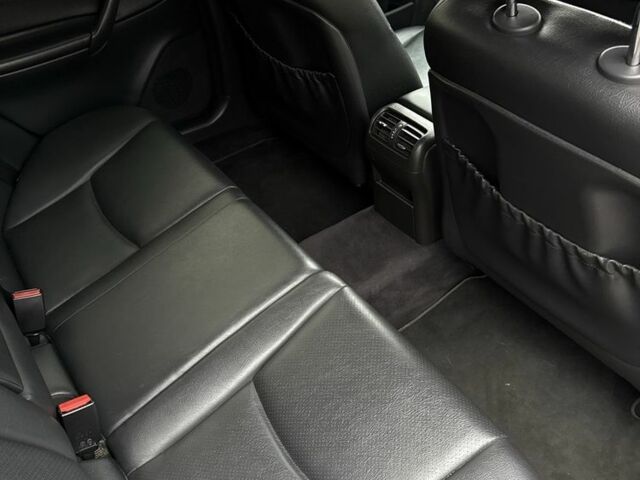 Серый Мерседес Ц-Класс, объемом двигателя 2.7 л и пробегом 220 тыс. км за 4750 $, фото 18 на Automoto.ua