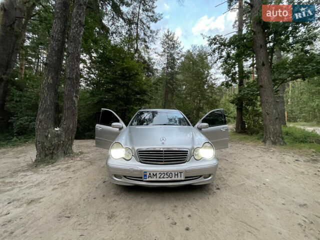 Серый Мерседес Ц-Класс, объемом двигателя 2.69 л и пробегом 470 тыс. км за 3700 $, фото 7 на Automoto.ua