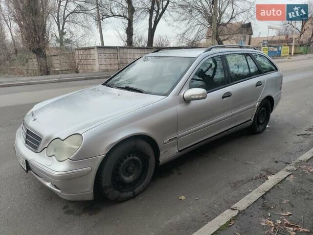 Серый Мерседес Ц-Класс, объемом двигателя 0 л и пробегом 370 тыс. км за 4700 $, фото 18 на Automoto.ua