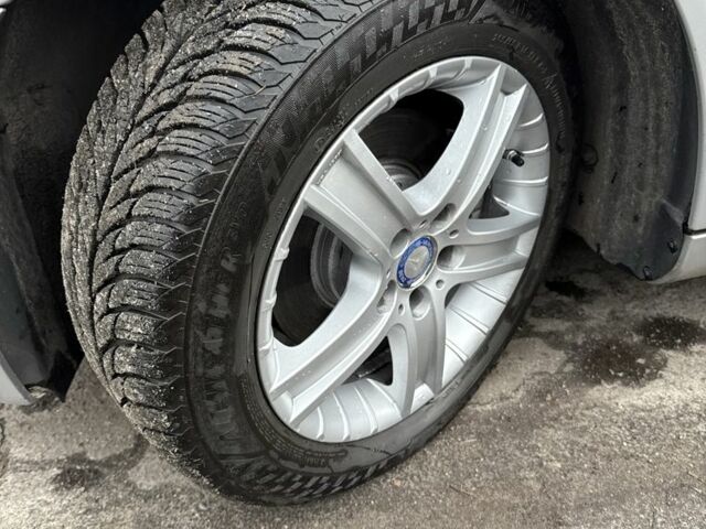 Серый Мерседес Ц-Класс, объемом двигателя 2.7 л и пробегом 220 тыс. км за 4750 $, фото 12 на Automoto.ua