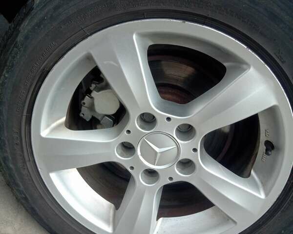 Сірий Мерседес Ц-Клас, об'ємом двигуна 1.8 л та пробігом 250 тис. км за 6300 $, фото 27 на Automoto.ua