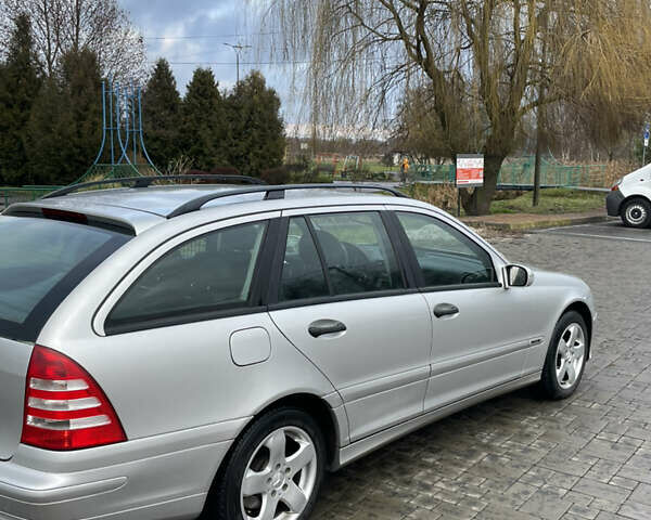 Сірий Мерседес Ц-Клас, об'ємом двигуна 1.8 л та пробігом 249 тис. км за 5500 $, фото 5 на Automoto.ua