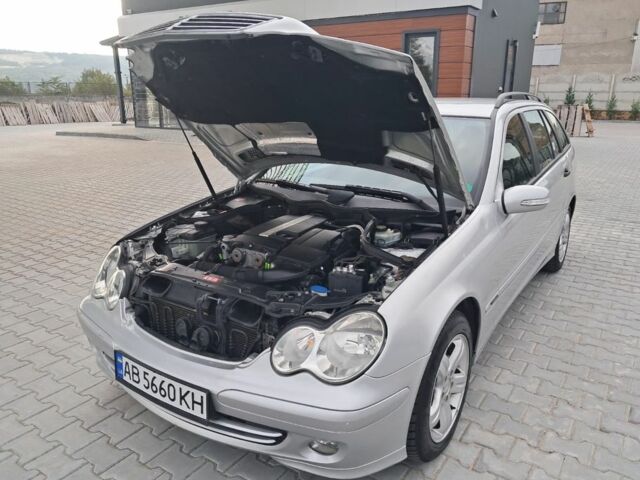 Серый Мерседес Ц-Класс, объемом двигателя 1.8 л и пробегом 250 тыс. км за 4800 $, фото 4 на Automoto.ua