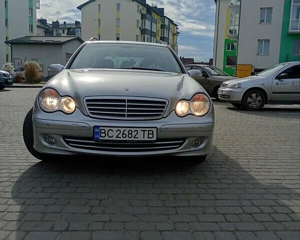 Сірий Мерседес Ц-Клас, об'ємом двигуна 1.8 л та пробігом 250 тис. км за 6300 $, фото 9 на Automoto.ua
