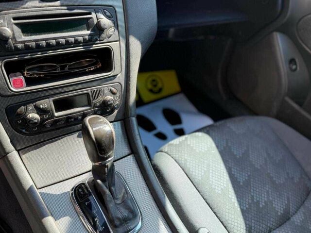 Сірий Мерседес Ц-Клас, об'ємом двигуна 1.8 л та пробігом 337 тис. км за 5500 $, фото 16 на Automoto.ua