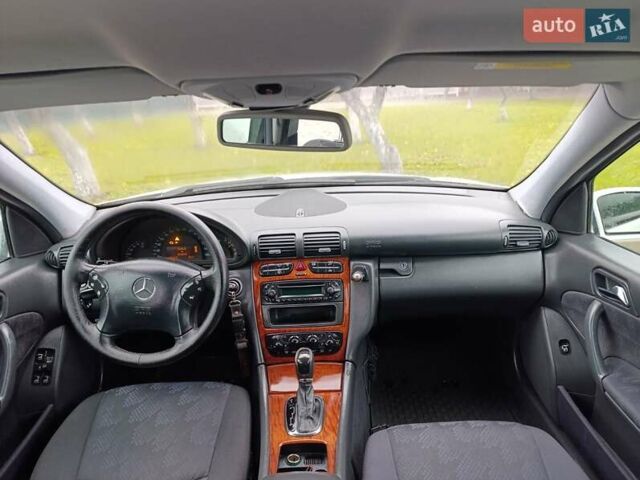 Сірий Мерседес Ц-Клас, об'ємом двигуна 2.15 л та пробігом 504 тис. км за 4850 $, фото 5 на Automoto.ua