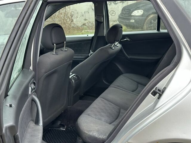 Серый Мерседес Ц-Класс, объемом двигателя 0 л и пробегом 123 тыс. км за 2600 $, фото 6 на Automoto.ua