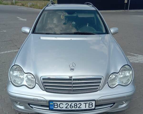 Сірий Мерседес Ц-Клас, об'ємом двигуна 1.8 л та пробігом 250 тис. км за 6300 $, фото 36 на Automoto.ua