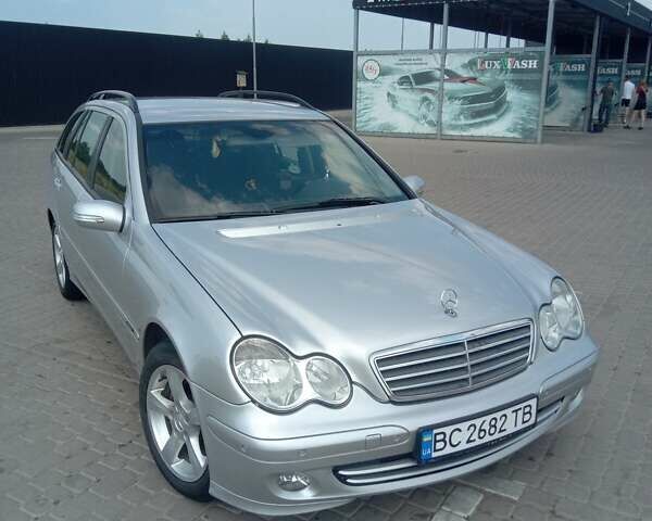 Сірий Мерседес Ц-Клас, об'ємом двигуна 1.8 л та пробігом 250 тис. км за 6300 $, фото 37 на Automoto.ua