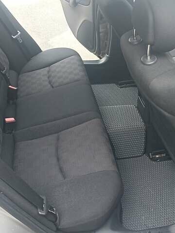 Сірий Мерседес Ц-Клас, об'ємом двигуна 2.15 л та пробігом 344 тис. км за 5650 $, фото 10 на Automoto.ua