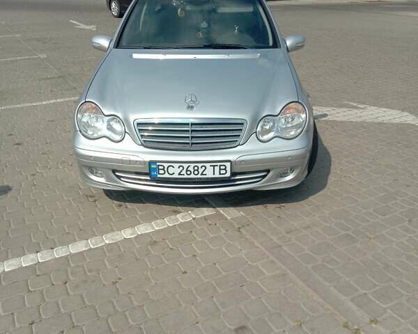 Сірий Мерседес Ц-Клас, об'ємом двигуна 1.8 л та пробігом 250 тис. км за 6300 $, фото 24 на Automoto.ua