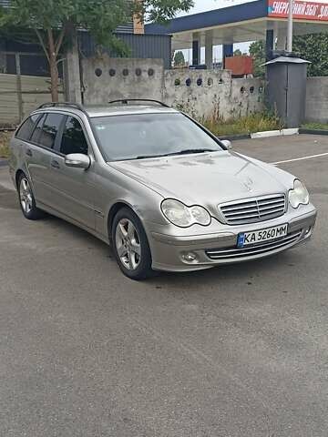 Сірий Мерседес Ц-Клас, об'ємом двигуна 2.15 л та пробігом 344 тис. км за 5650 $, фото 2 на Automoto.ua