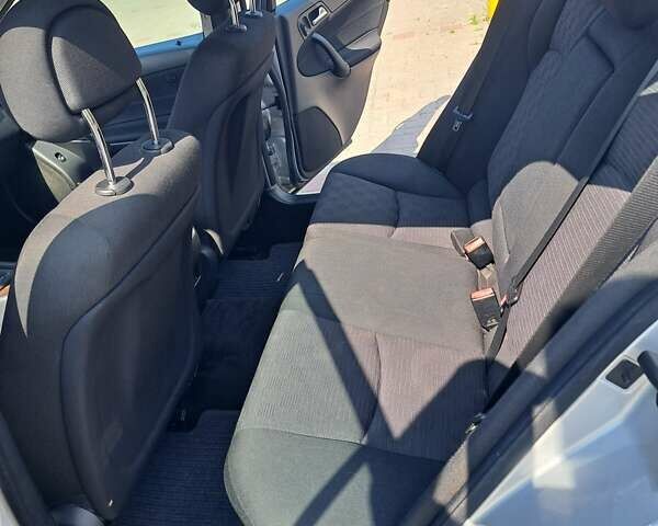 Сірий Мерседес Ц-Клас, об'ємом двигуна 1.8 л та пробігом 212 тис. км за 4800 $, фото 12 на Automoto.ua