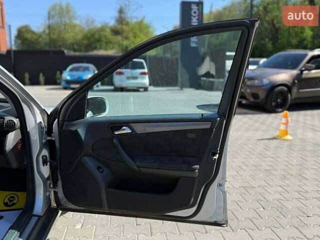 Сірий Мерседес Ц-Клас, об'ємом двигуна 1.8 л та пробігом 337 тис. км за 5500 $, фото 21 на Automoto.ua