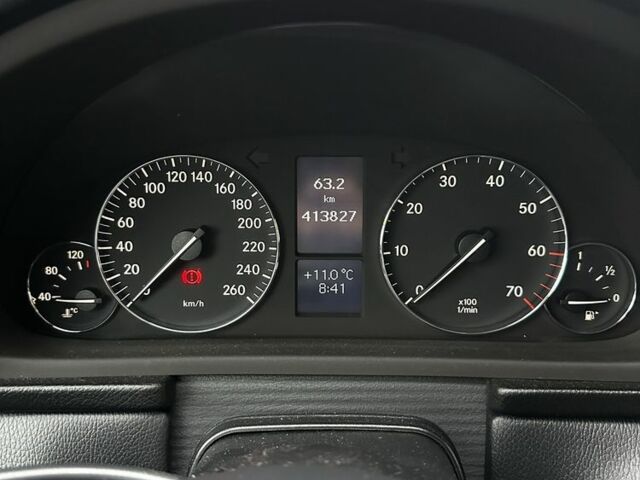 Сірий Мерседес Ц-Клас, об'ємом двигуна 1.8 л та пробігом 413 тис. км за 4350 $, фото 10 на Automoto.ua