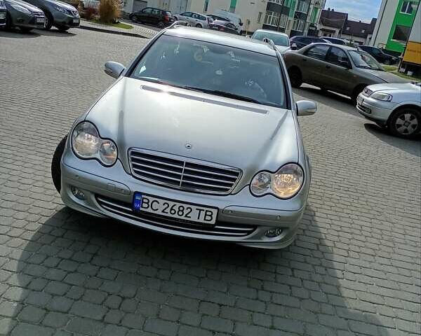 Сірий Мерседес Ц-Клас, об'ємом двигуна 1.8 л та пробігом 250 тис. км за 6300 $, фото 5 на Automoto.ua