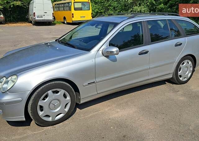 Сірий Мерседес Ц-Клас, об'ємом двигуна 1.8 л та пробігом 212 тис. км за 4800 $, фото 38 на Automoto.ua