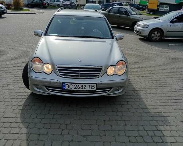 Сірий Мерседес Ц-Клас, об'ємом двигуна 1.8 л та пробігом 250 тис. км за 6300 $, фото 2 на Automoto.ua