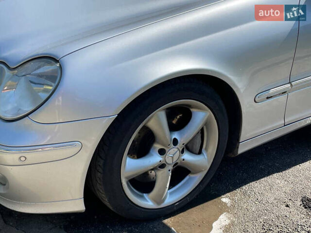 Серый Мерседес Ц-Класс, объемом двигателя 1.8 л и пробегом 327 тыс. км за 6800 $, фото 8 на Automoto.ua