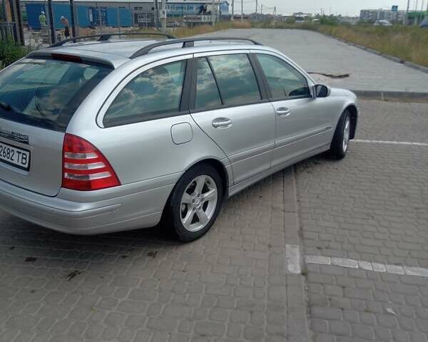 Сірий Мерседес Ц-Клас, об'ємом двигуна 1.8 л та пробігом 250 тис. км за 6300 $, фото 28 на Automoto.ua