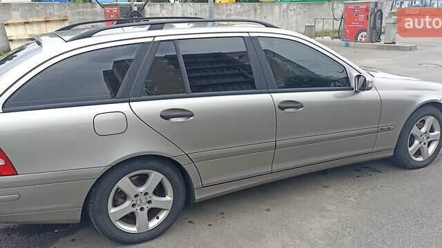 Сірий Мерседес Ц-Клас, об'ємом двигуна 2.15 л та пробігом 344 тис. км за 5650 $, фото 4 на Automoto.ua