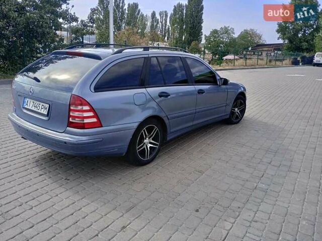Сірий Мерседес Ц-Клас, об'ємом двигуна 1.8 л та пробігом 370 тис. км за 5000 $, фото 1 на Automoto.ua