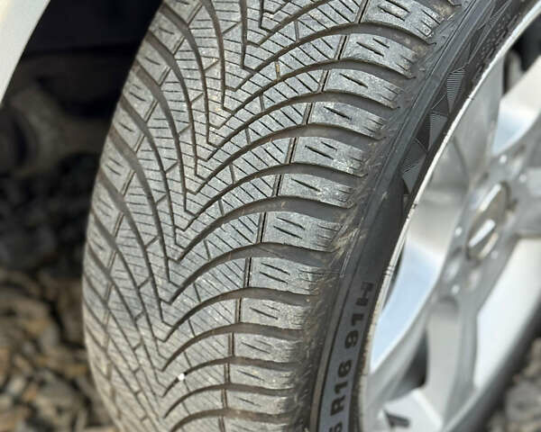 Сірий Мерседес Ц-Клас, об'ємом двигуна 1.8 л та пробігом 246 тис. км за 6700 $, фото 27 на Automoto.ua