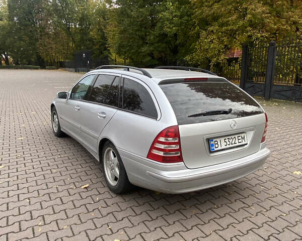 Серый Мерседес Ц-Класс, объемом двигателя 1.8 л и пробегом 320 тыс. км за 5750 $, фото 2 на Automoto.ua