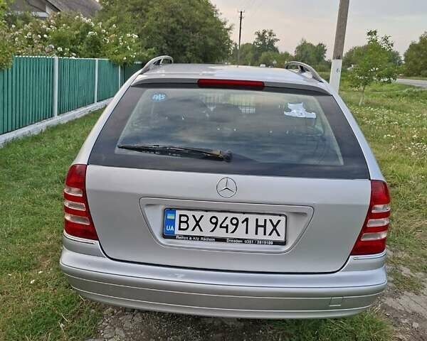 Сірий Мерседес Ц-Клас, об'ємом двигуна 1.8 л та пробігом 299 тис. км за 6200 $, фото 4 на Automoto.ua
