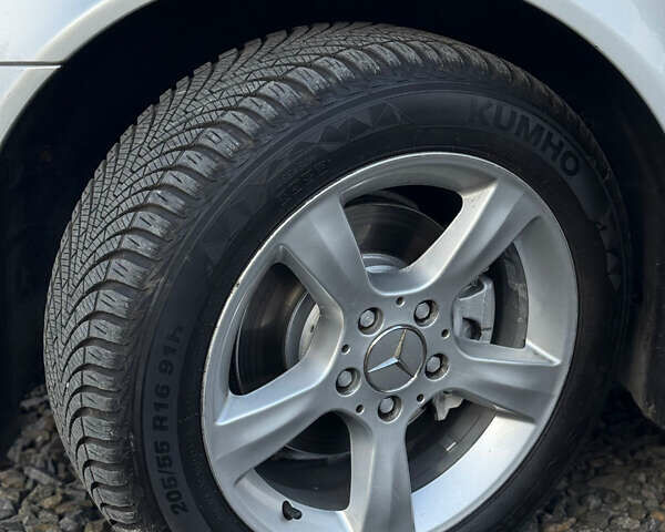 Сірий Мерседес Ц-Клас, об'ємом двигуна 1.8 л та пробігом 246 тис. км за 6700 $, фото 26 на Automoto.ua