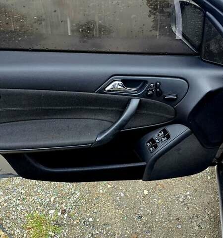 Серый Мерседес Ц-Класс, объемом двигателя 2.15 л и пробегом 385 тыс. км за 5200 $, фото 12 на Automoto.ua