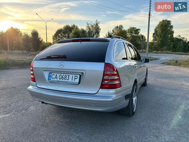 Сірий Мерседес Ц-Клас, об'ємом двигуна 2.2 л та пробігом 332 тис. км за 6300 $, фото 13 на Automoto.ua