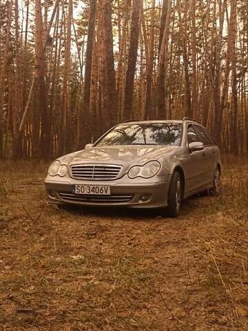 Серый Мерседес Ц-Класс, объемом двигателя 0 л и пробегом 400 тыс. км за 3000 $, фото 4 на Automoto.ua