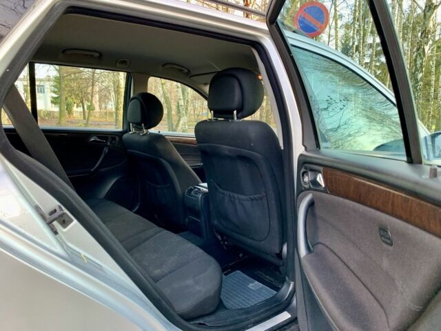 Серый Мерседес Ц-Класс, объемом двигателя 2.1 л и пробегом 258 тыс. км за 4600 $, фото 6 на Automoto.ua